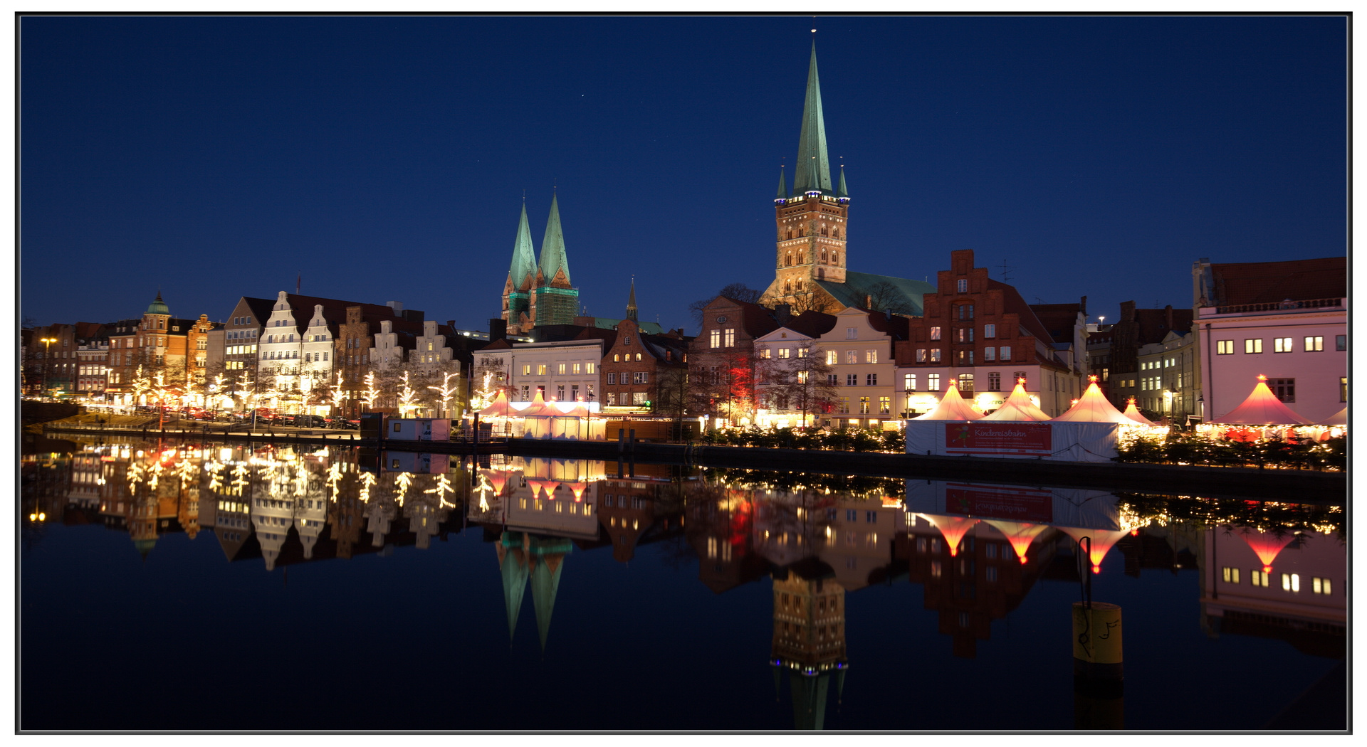 Hansestadt Lübeck: Weihnachtsmarkt an der Obertrave 3