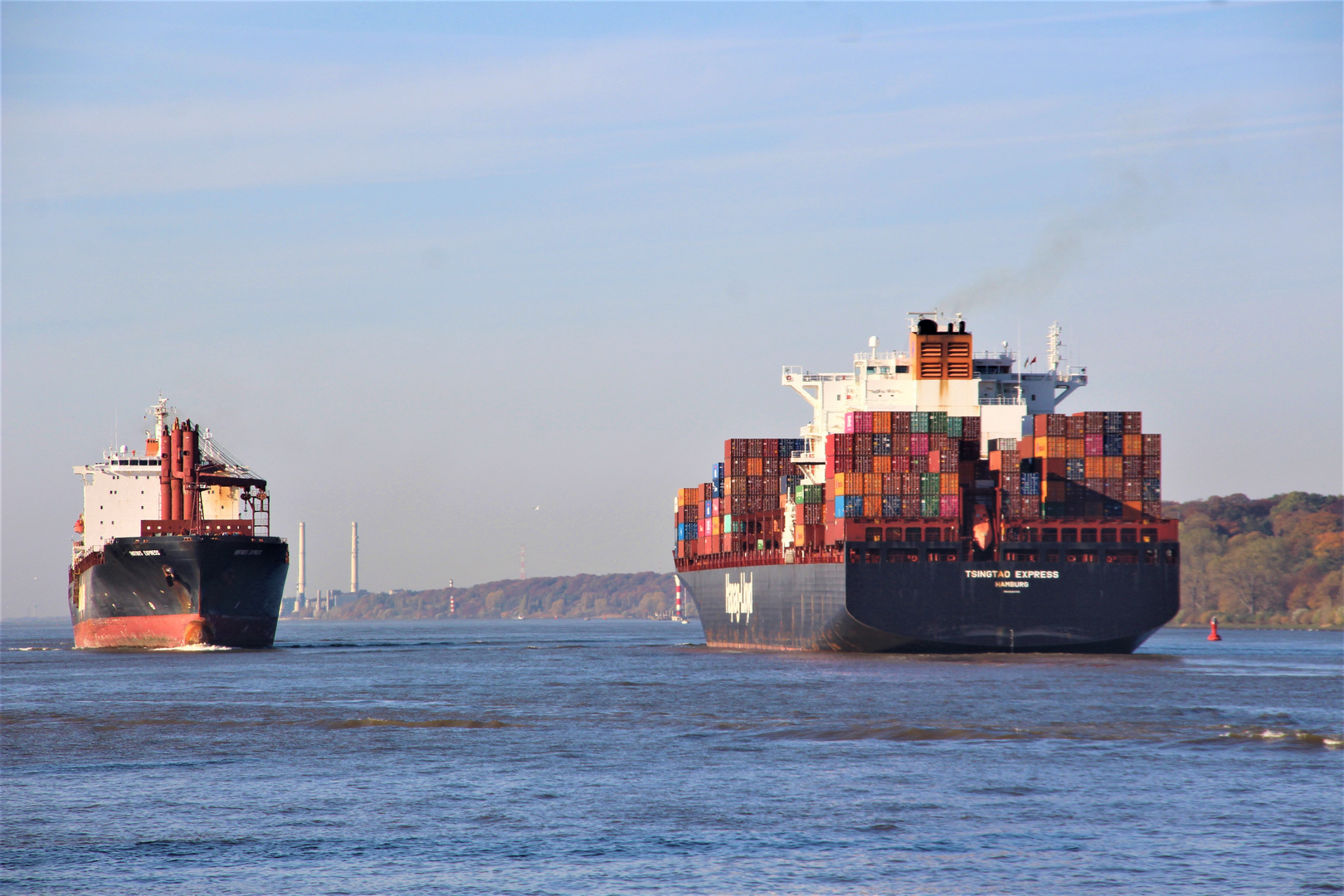 Hapag Lloyd Treffen auf der Elbe....