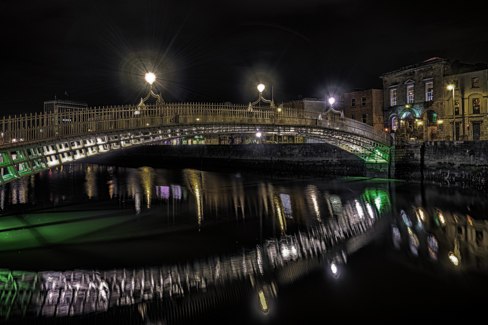 Ha'penny Bridge, Dublin