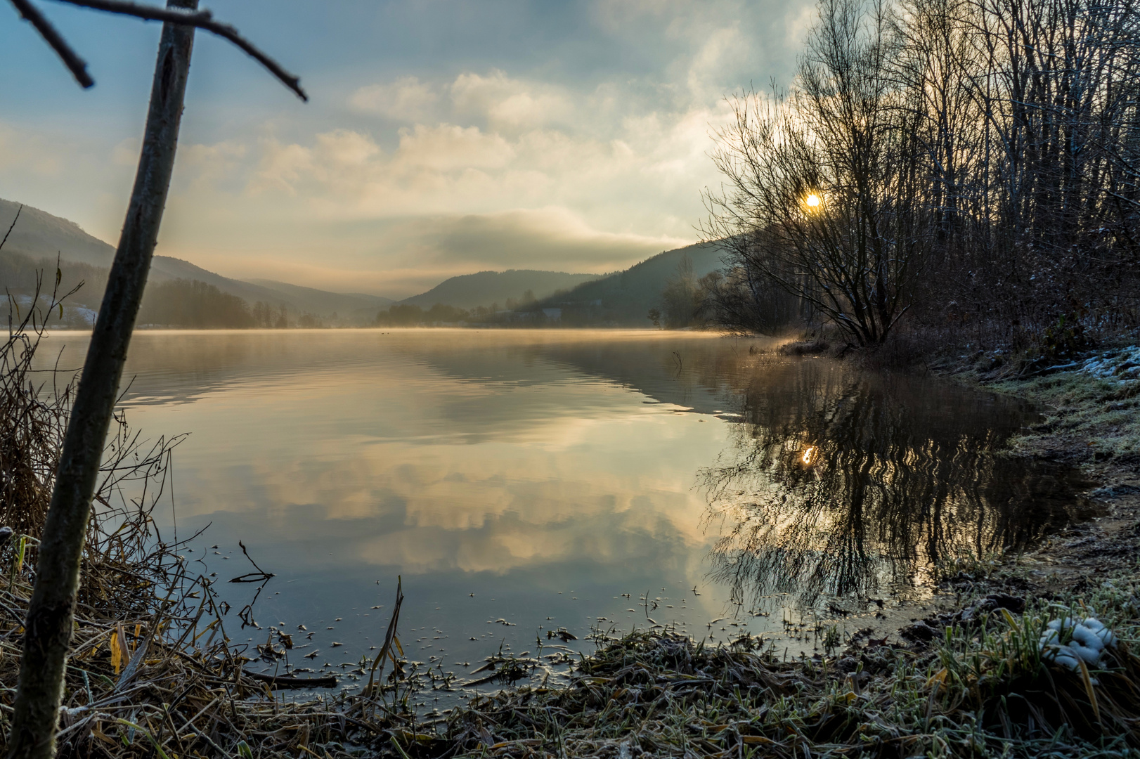 Happurger-Stausee bei Sonnenaufgang -3 Grad