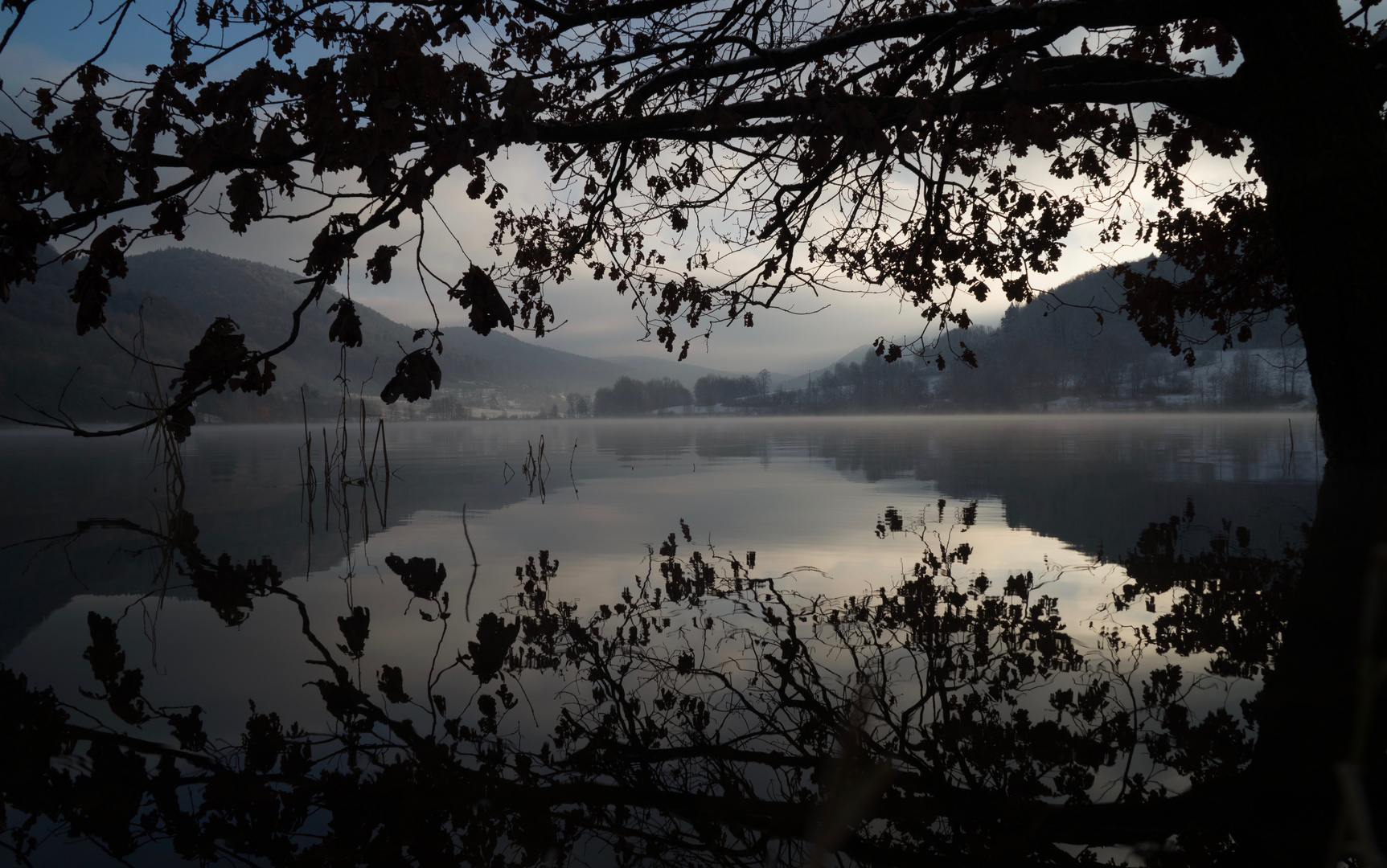 Happurger-Stausee bei Sonnenaufgang -3 Grad