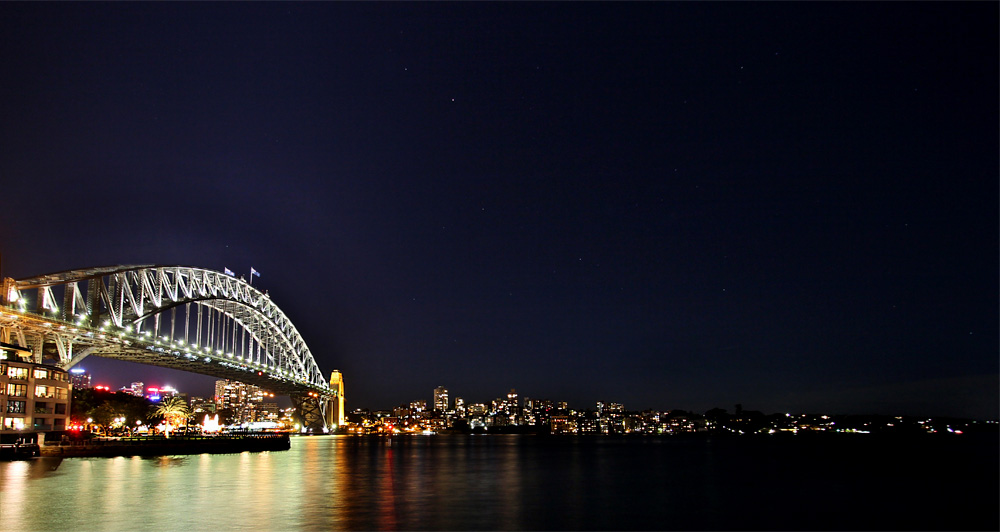 harbour bridge at night