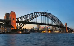 Harbour Bridge im Abendlicht