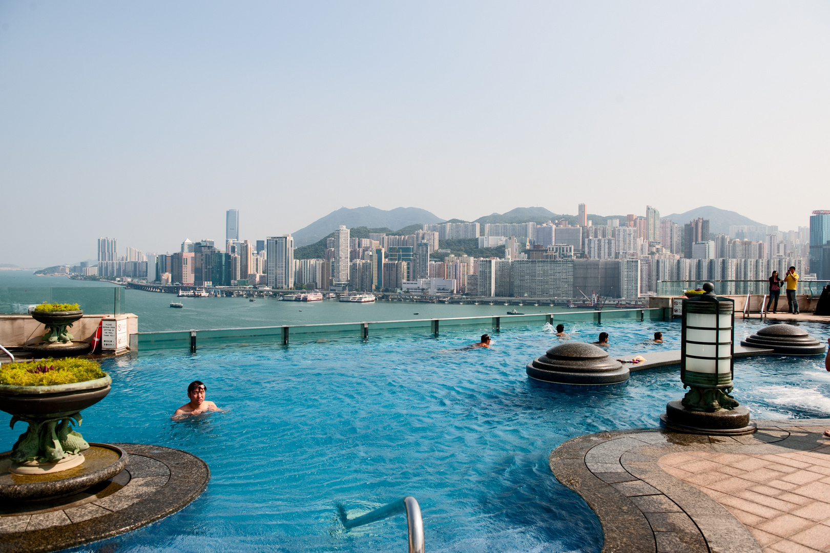 Harbour Grand Kowloon - Dachpool