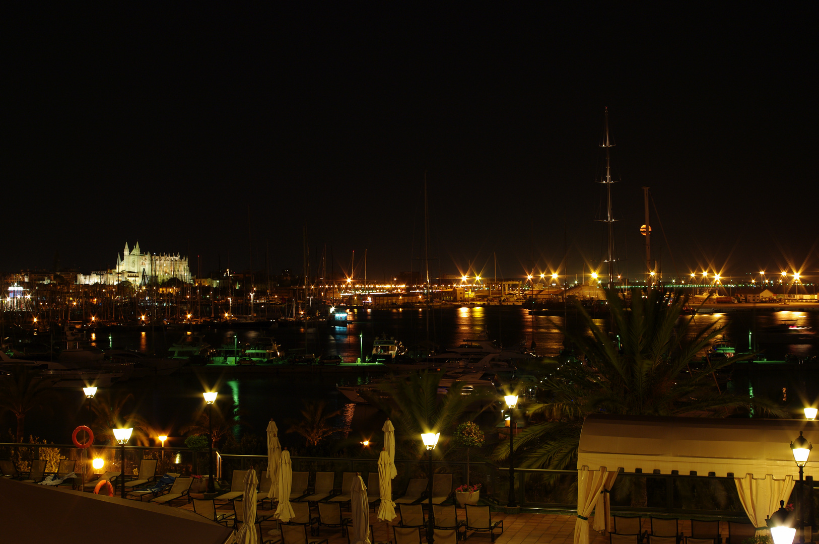 Harbour Palma by night