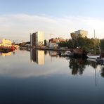 Harburger Binnenhafen kurz vor Sonnenuntergang