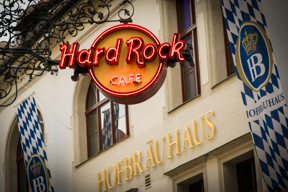 Hard Rock vs Blasmusik