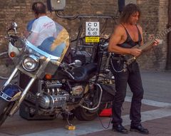 Hardrock in Bologna, Piazza Maggiore