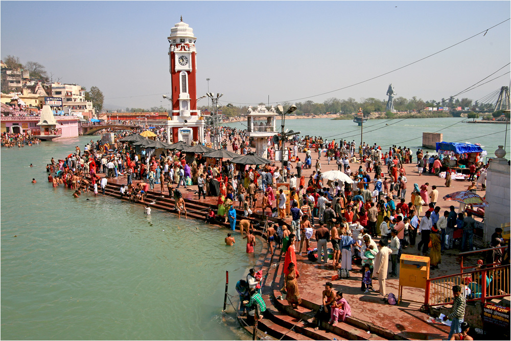 Haridware, heilige Stadt, Ort der rituellen Waschungen im Ganges 3
