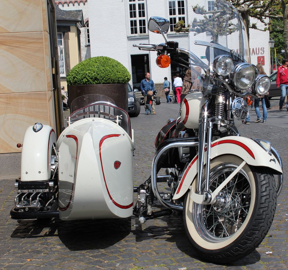 Harley Davidson mit Beiwagen von Coolmini 