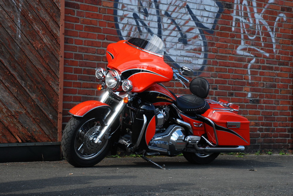 Harley Davidson - Street Glide - Screaming Eagle Edition