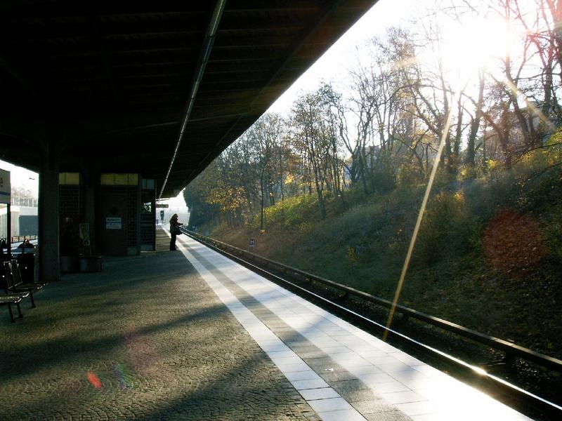 Harmonie und Ruhe auf dem Bahnhof
