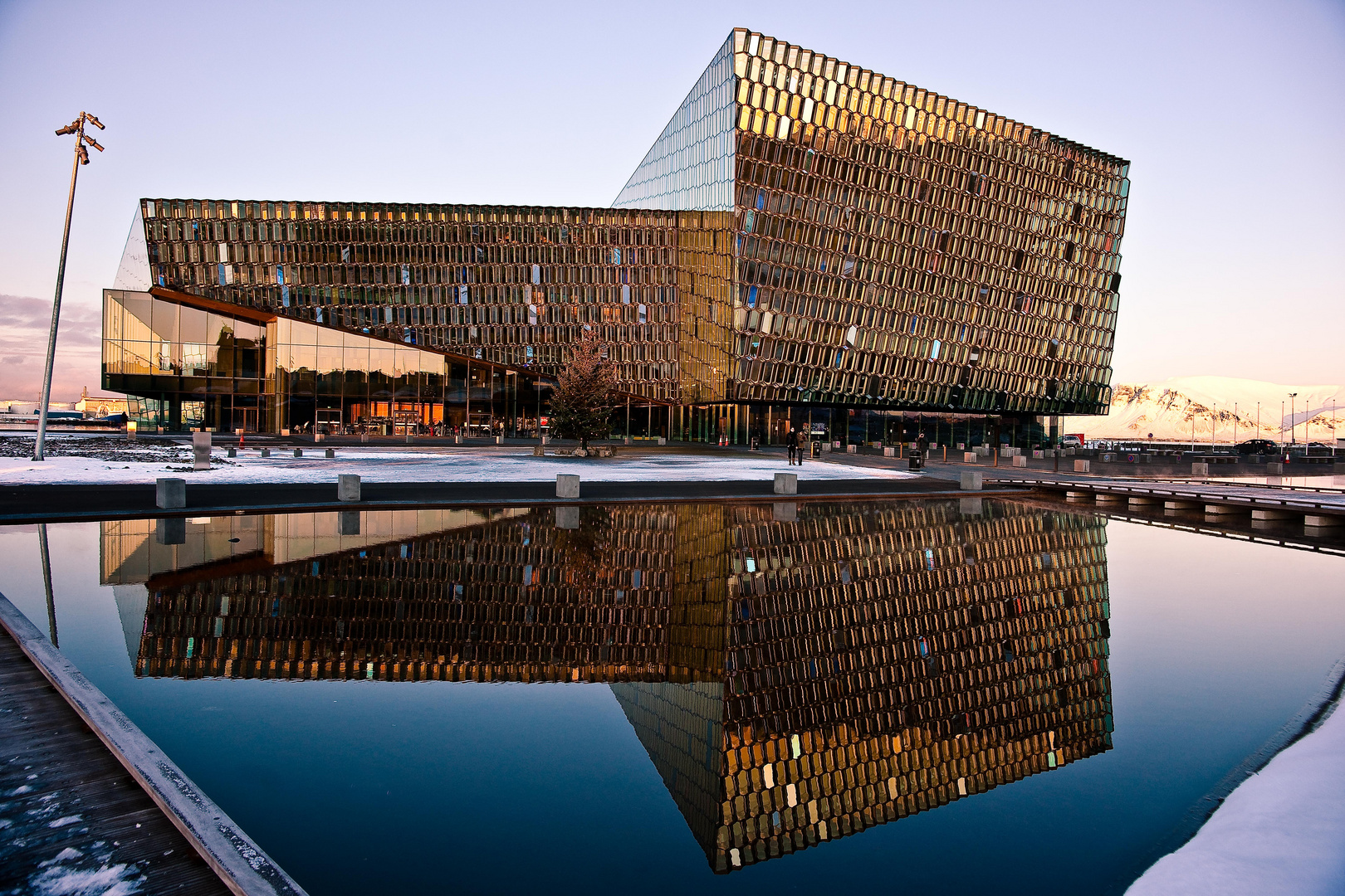 " Harpa " ,Reykjaviks Perle?