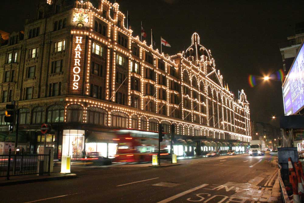 Harrods Kaufhaus am späten Abend