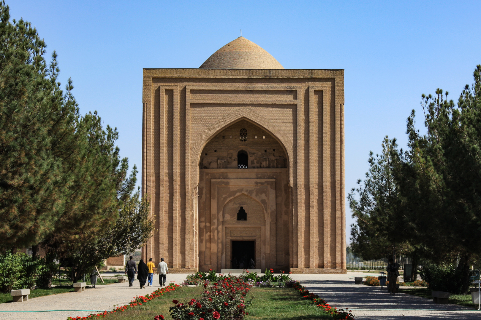 Haruniyeh - Mausoleum