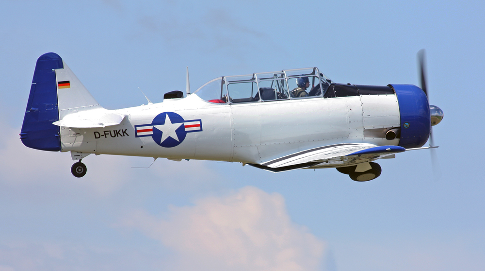 Harvard T6 D-FUKK Take off(2)