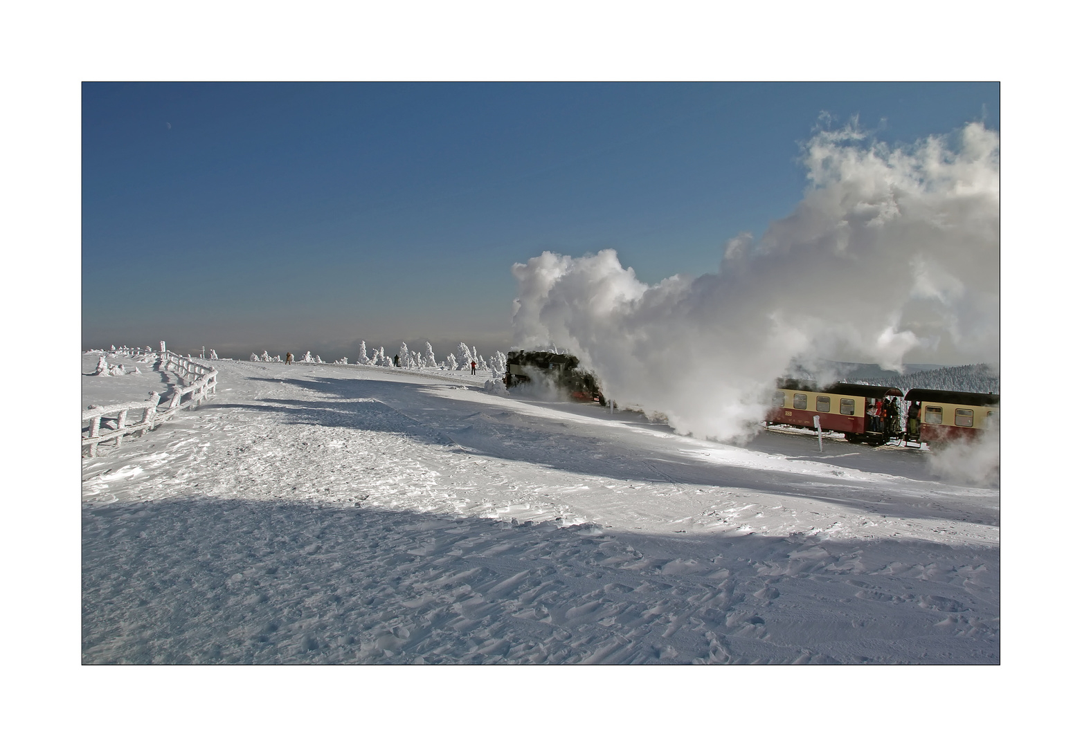 Harz- Impressionen " die Harzerschmalspurbahn, kurz vor dem Ziel...."