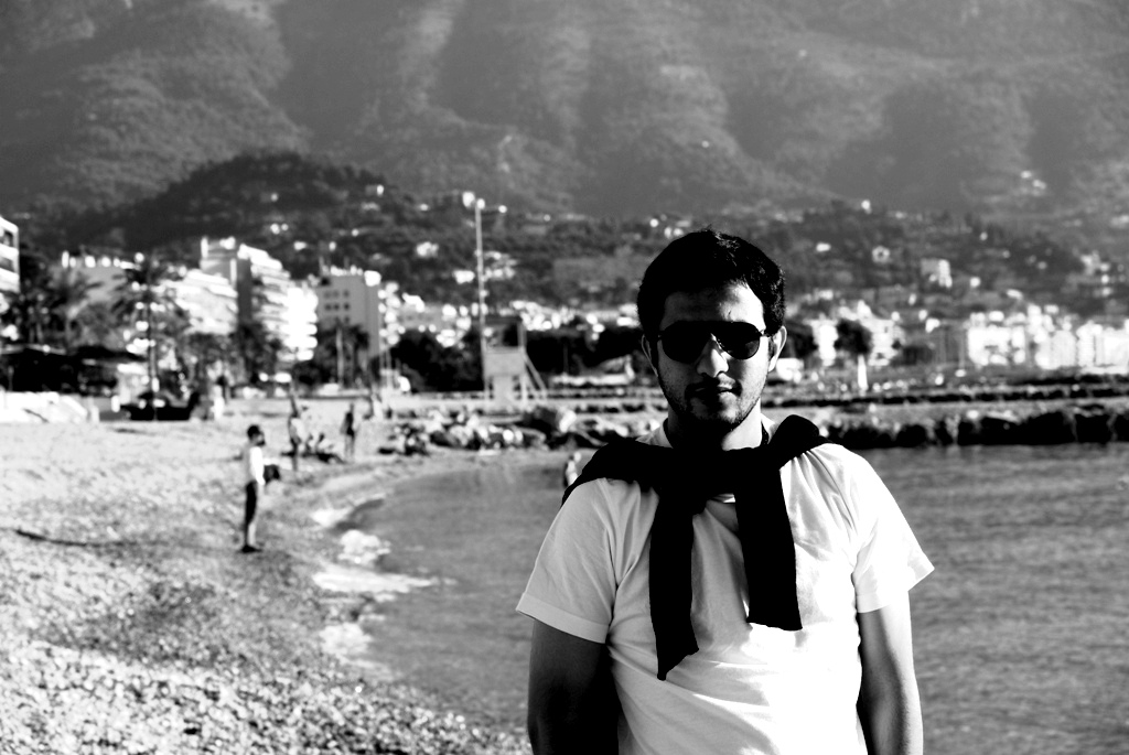 hassan bahrameh at  mont carlo beach