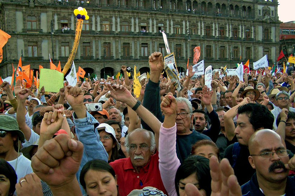 HASTA LA VICTORIA (PARA TI LOLA MARTÍNEZ SOBREBIELA)