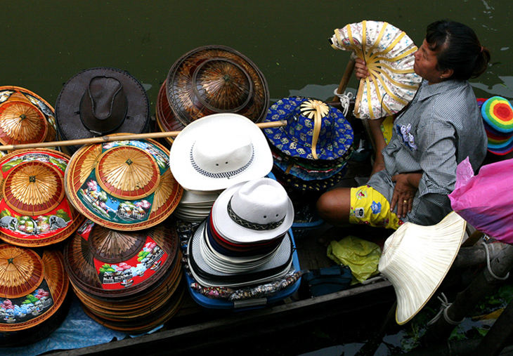 Hat Market...