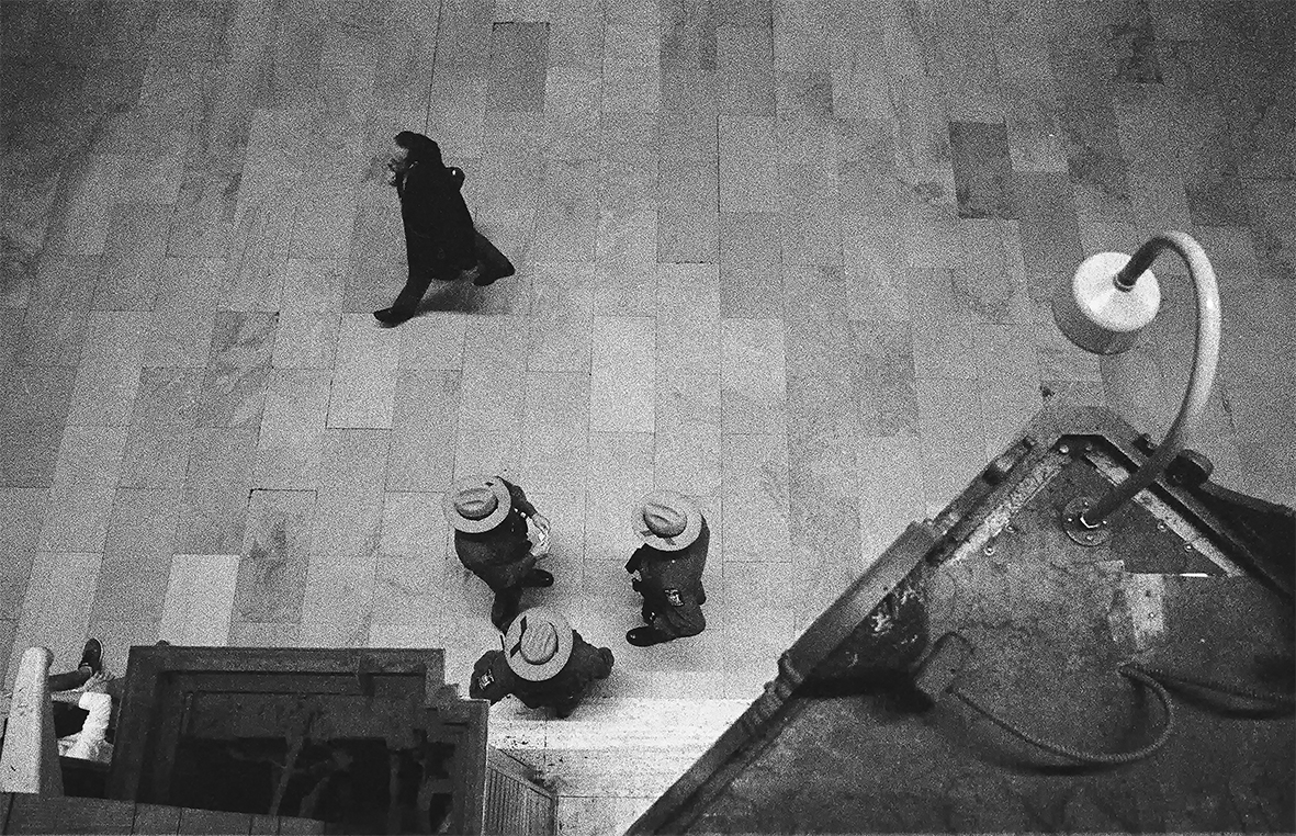 ...hats....New York...Grand Central Station....