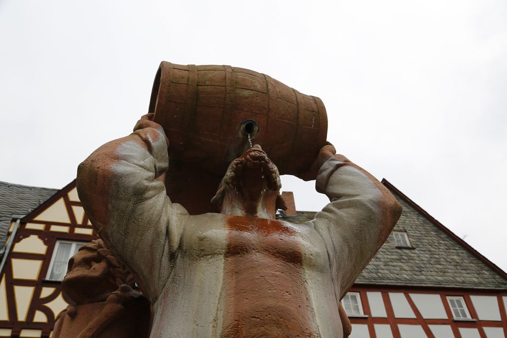 Hattsteinbrunnen in Limburgs Altstadt - Detail (II)