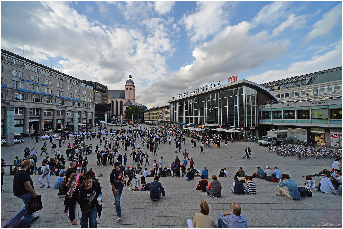 [ Hauptbahnhof ]