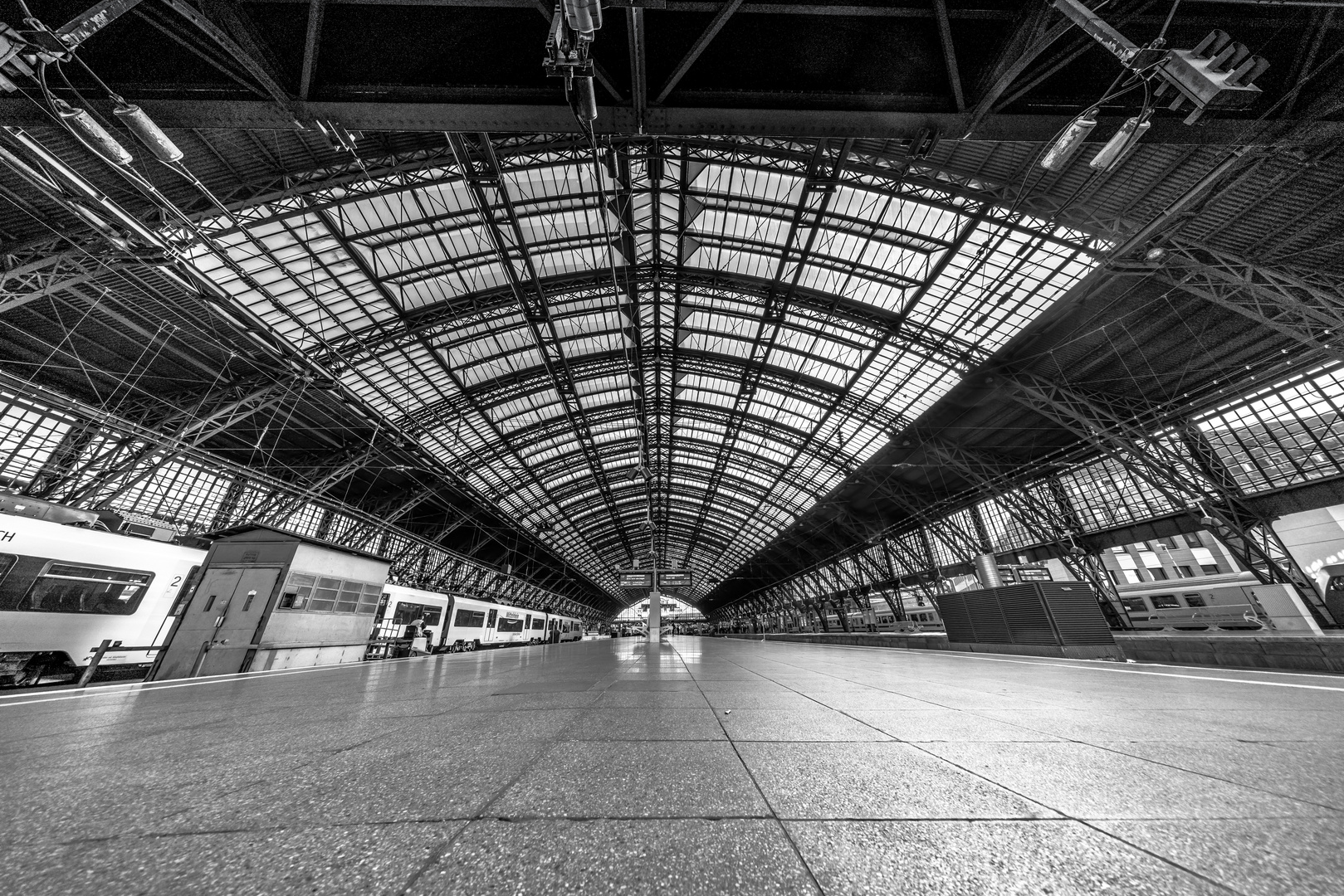 Hauptbahnhof Foto & Bild | architektur, stahlbau, art ...