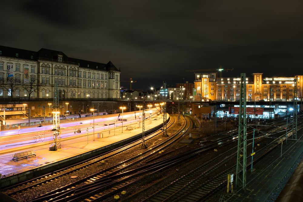 Hauptbahnhof bei Nacht