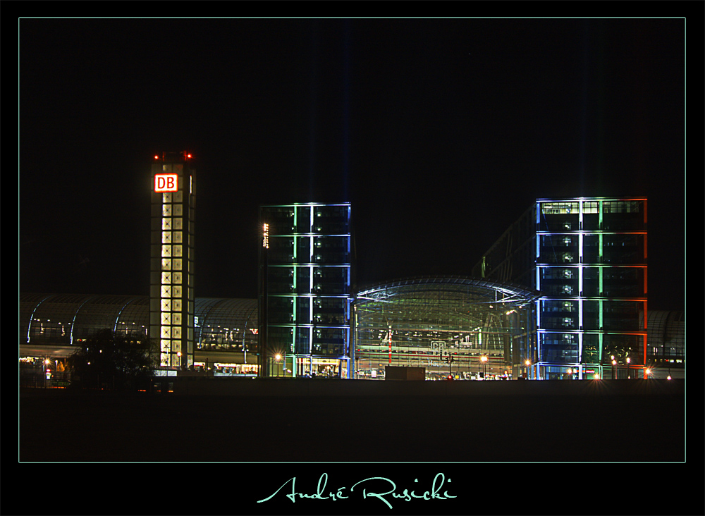 Hauptbahnhof Berlin @ Festival Of Lights 2010 | HDR