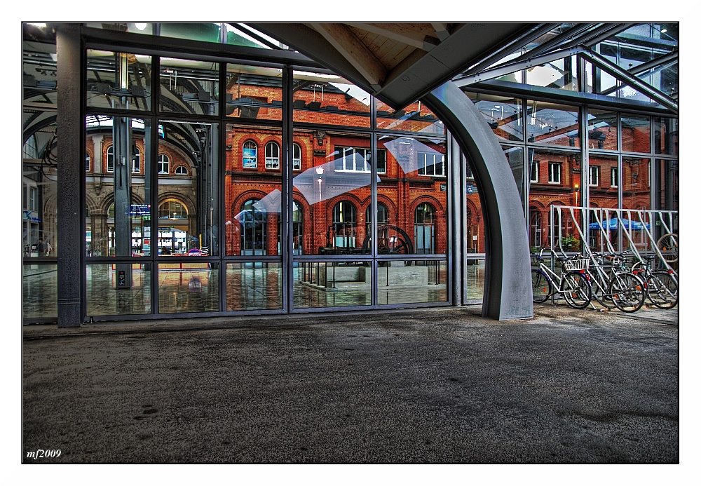 Hauptbahnhof / central station