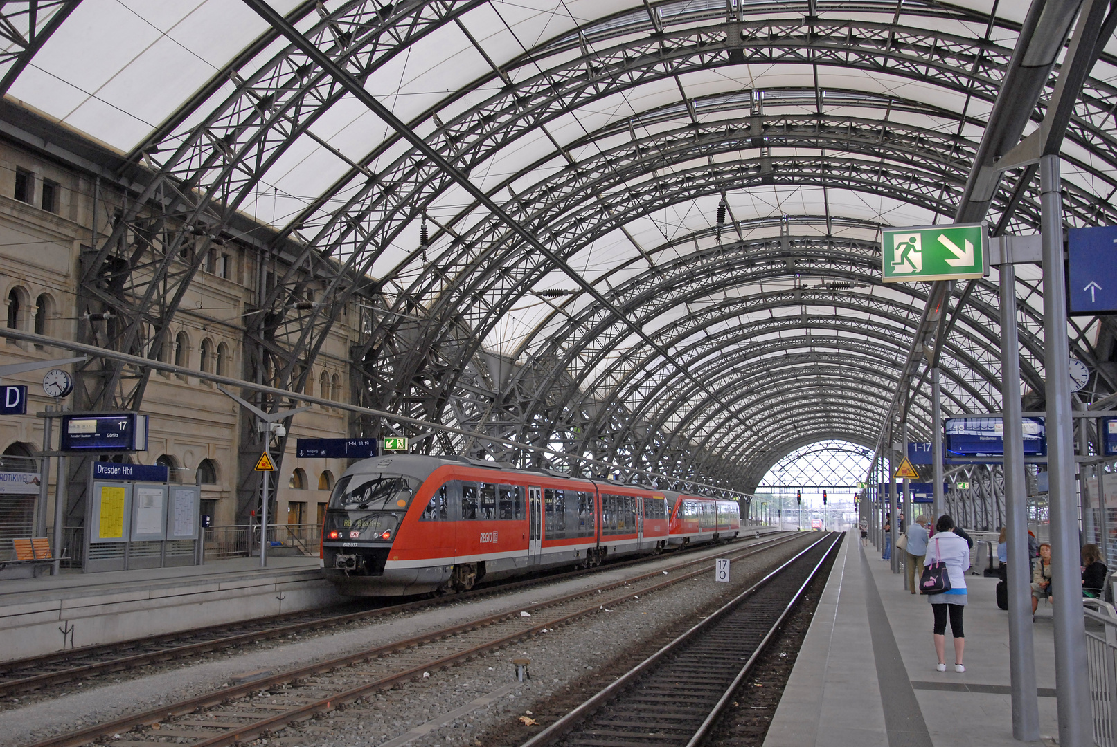 Hauptbahnhof Dresden *