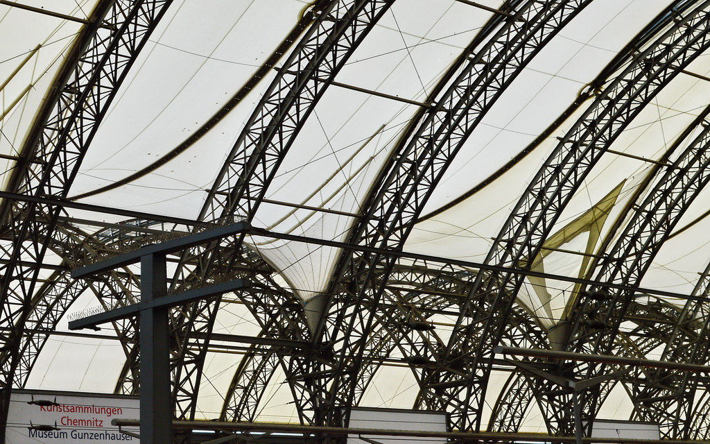 Hauptbahnhof Dresden - Fosters neues Bahnhofsdach