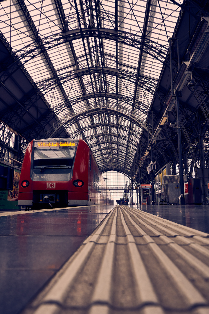 Hauptbahnhof Frankfurt/ Main