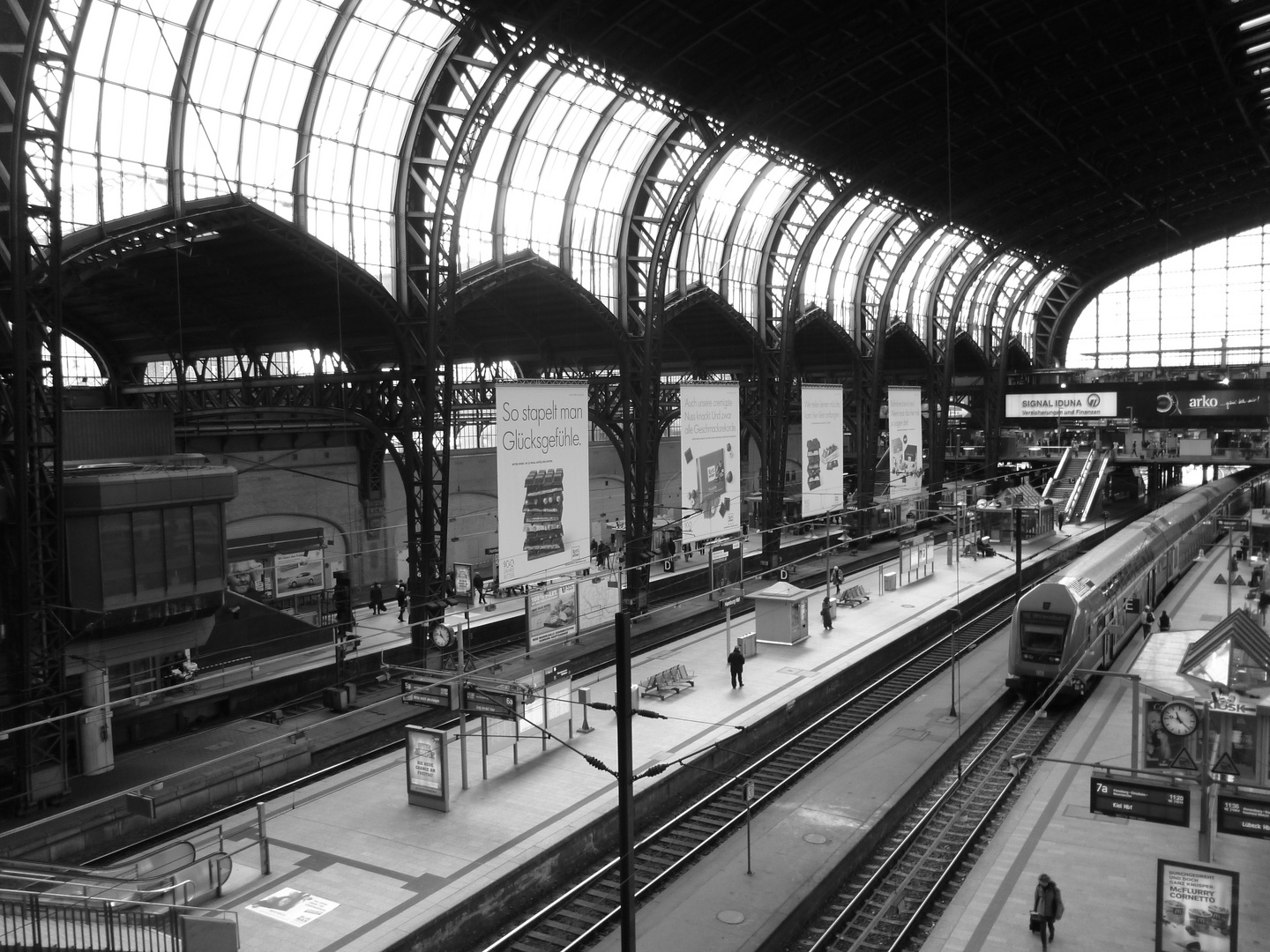 hauptbahnhof hamburg