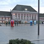 Hauptbahnhof Hamm (Westf.) mit bunter Elefantenherde