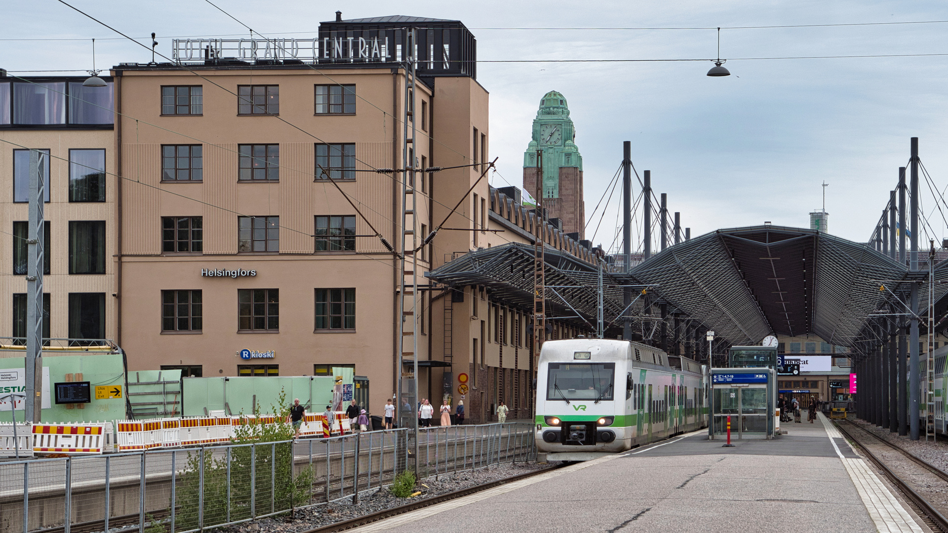 Hauptbahnhof Helsinki (2)