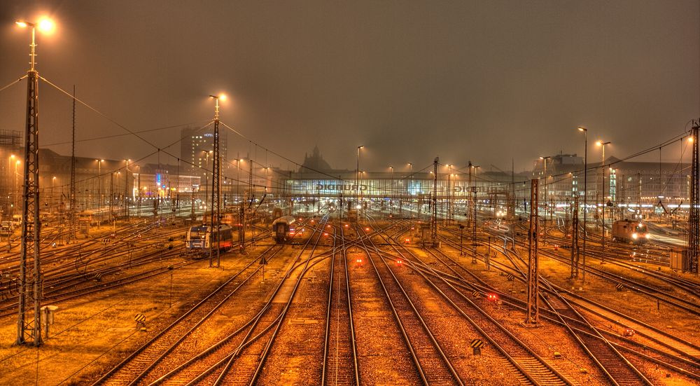 Hauptbahnhof in München Foto & Bild eisenbahn, verkehr & fahrzeuge, schiene und straße Bilder