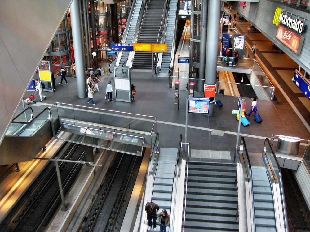 Hauptbahnhof innen