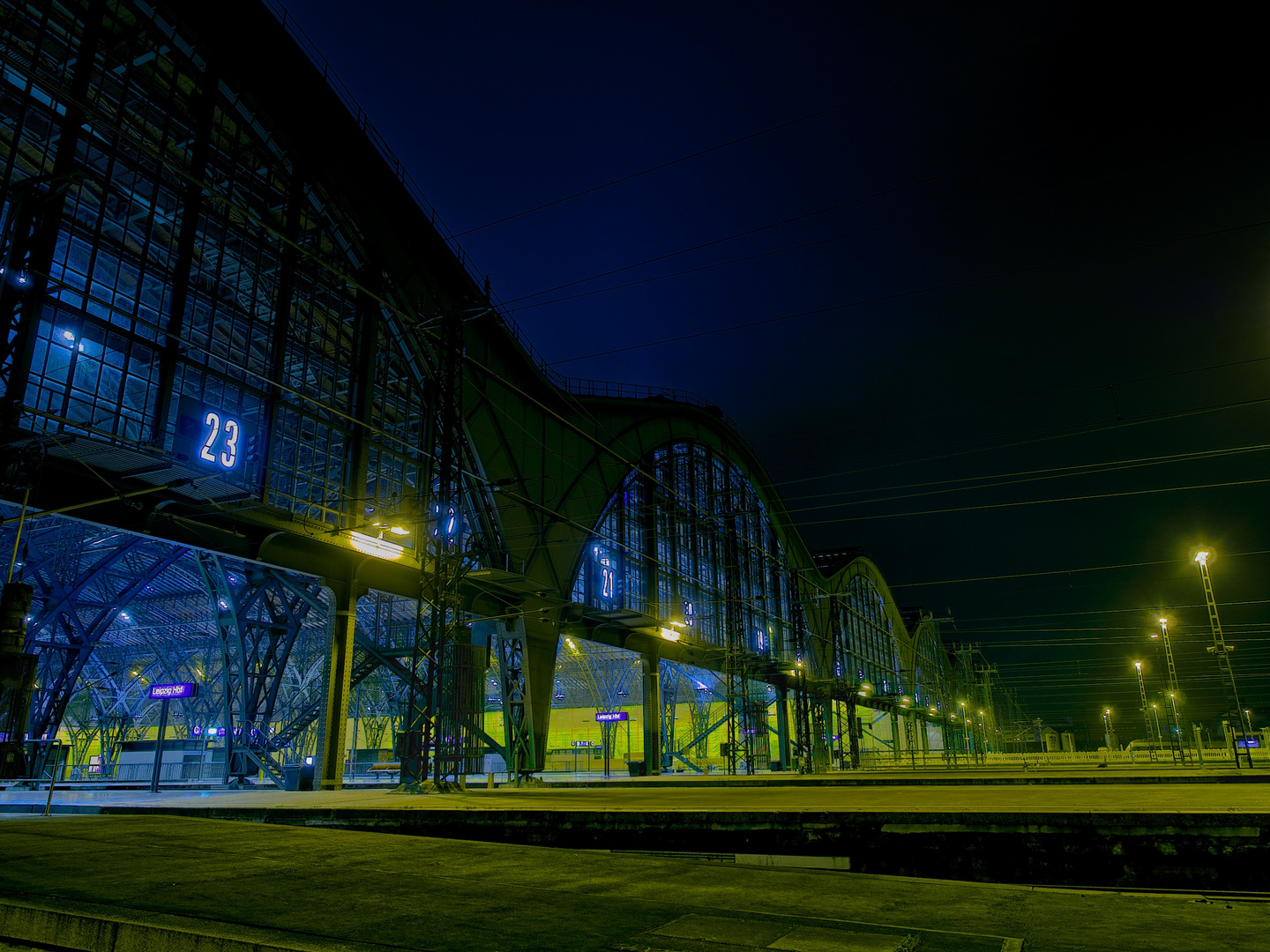 Hauptbahnhof Leipzig in der Nacht