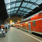 Hauptbahnhof Leipzig mit S-Bahnzug