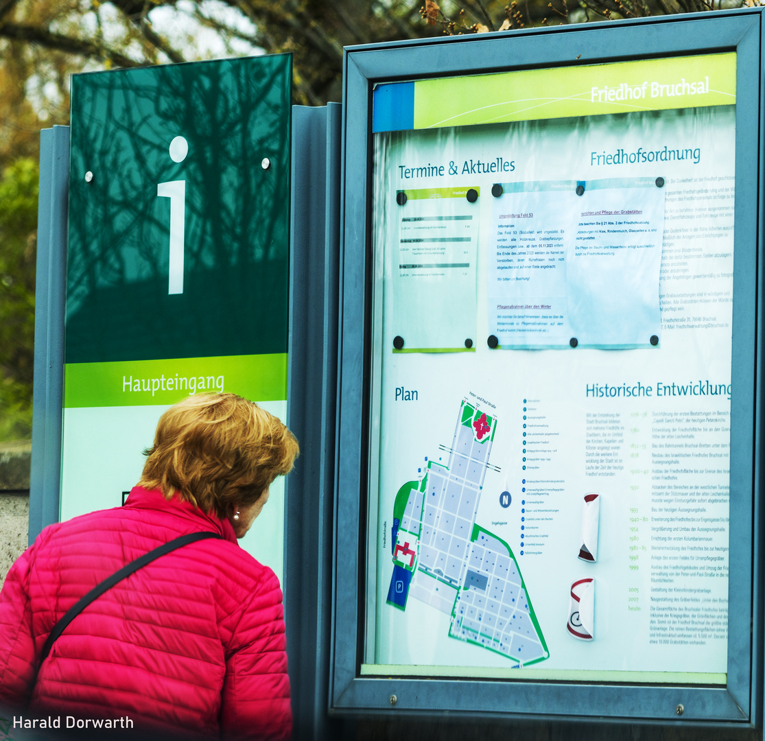 Haupteingang Friedhof Bruchsal