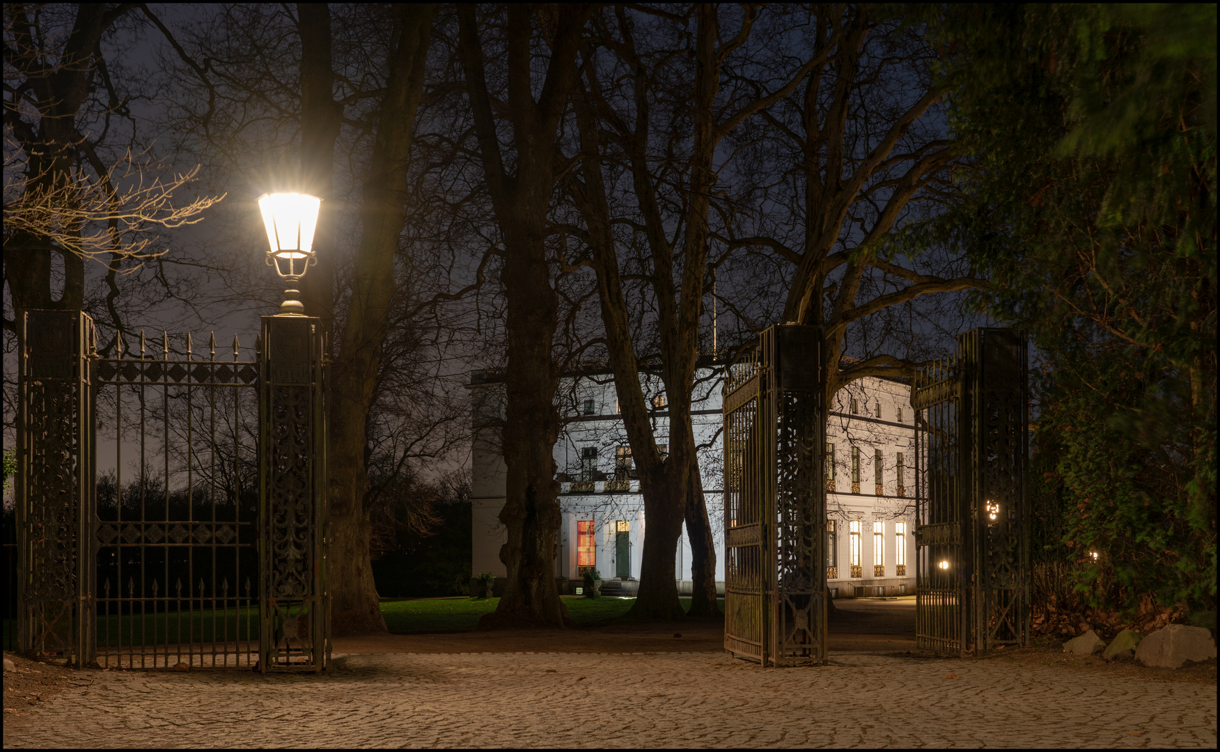 Haupteingang Jenischpark Hamburg - Foto & Bild | deutschland, europe ...