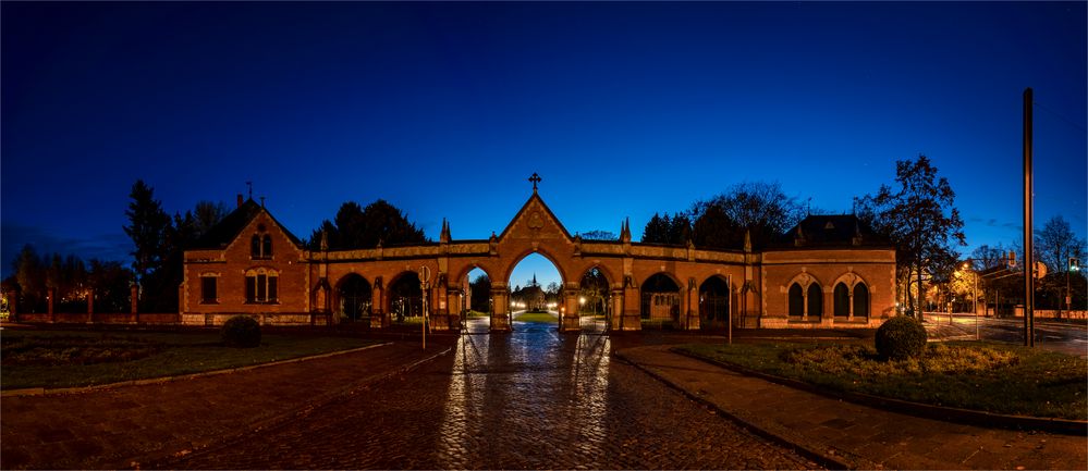 Haupteingang Westfriedhof Magdeburg