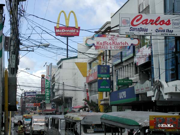 Haupteinkaufstraße in Lucena-City / Quezon
