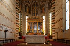 Hauptkapelle der Basilica San Zeno Maggiore in Verona... 