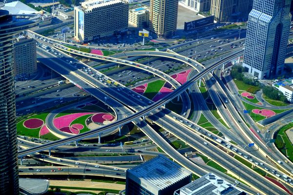 Hauptkreuzung in Dubai