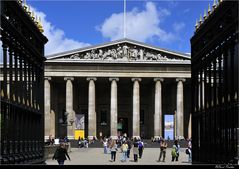Hauptportal des Britischen Museum in London