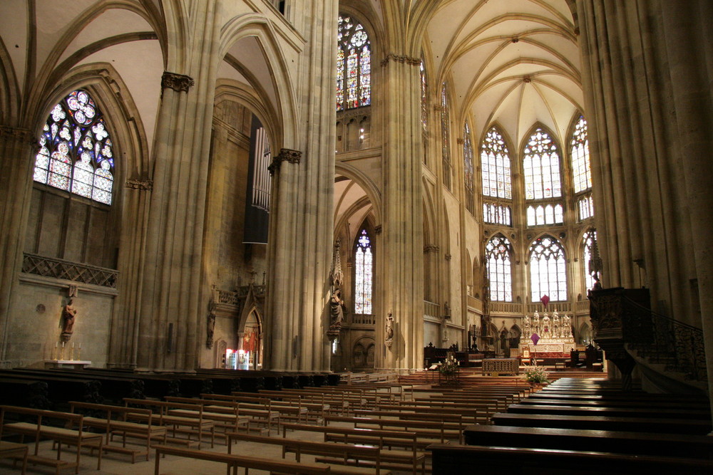 Hauptschiff im Regensburger Dom