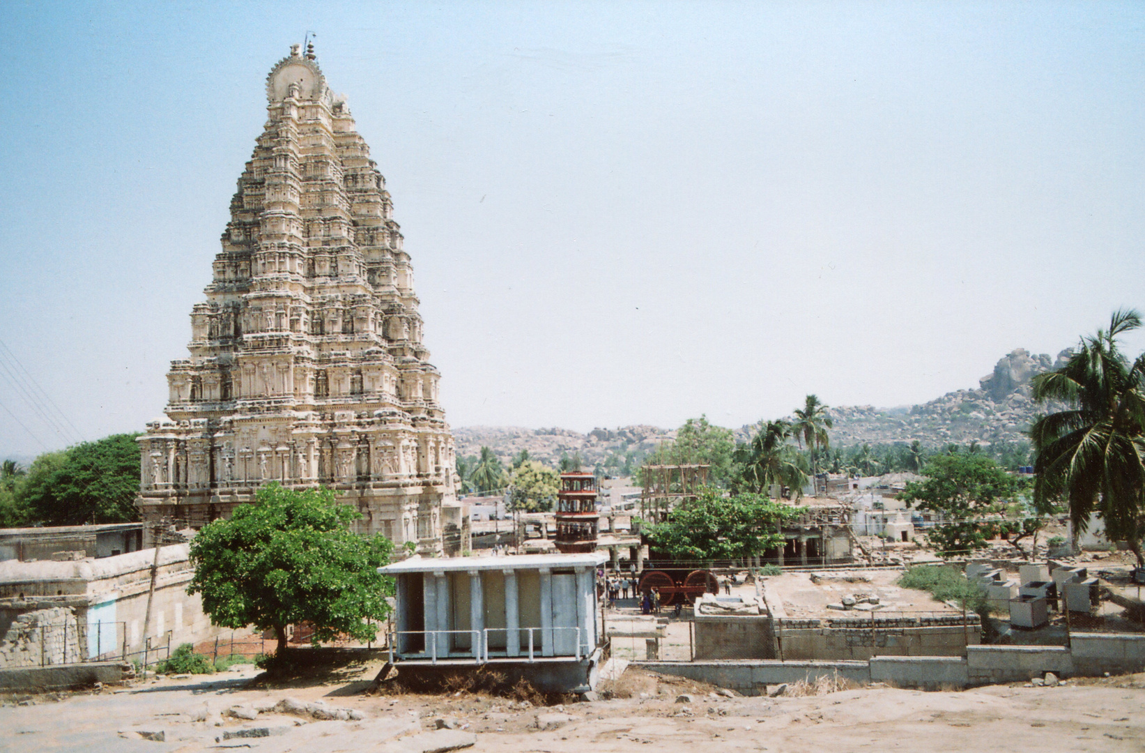 Haupttempel Hampi, Wagenziehen für Hannuman !